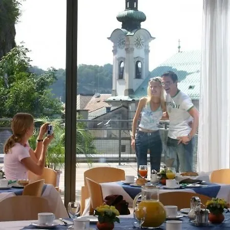 Hotel Allyouneed